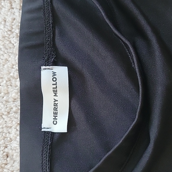 High-waisted checkered bottoms - Picture 3 of 4